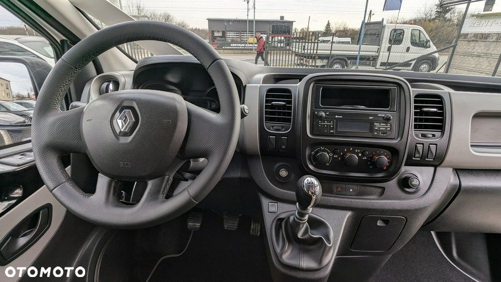 Renault Trafic - 18