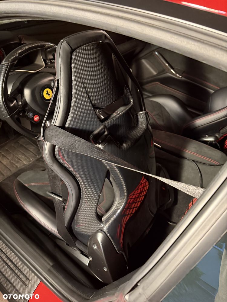 Ferrari F12berlinetta - 20