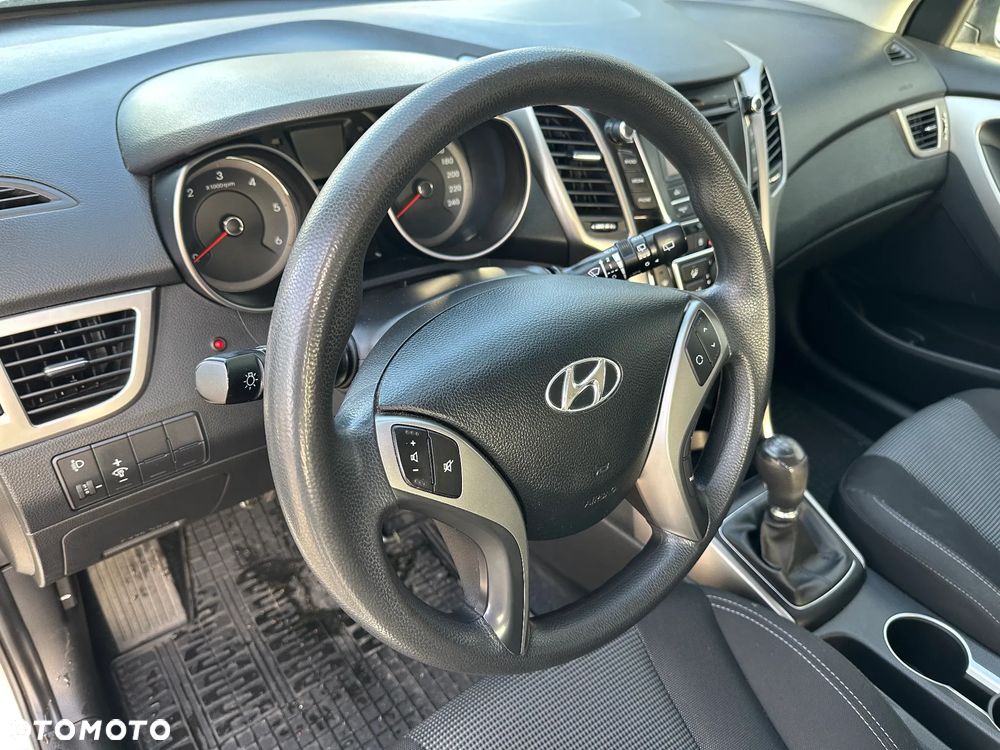 Hyundai i30 1.4 CRDi Comfort - 15