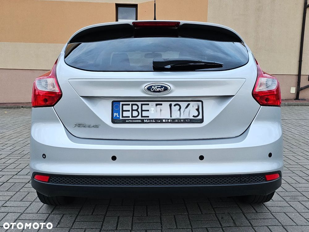 Ford Focus 1.6 Trend - 12