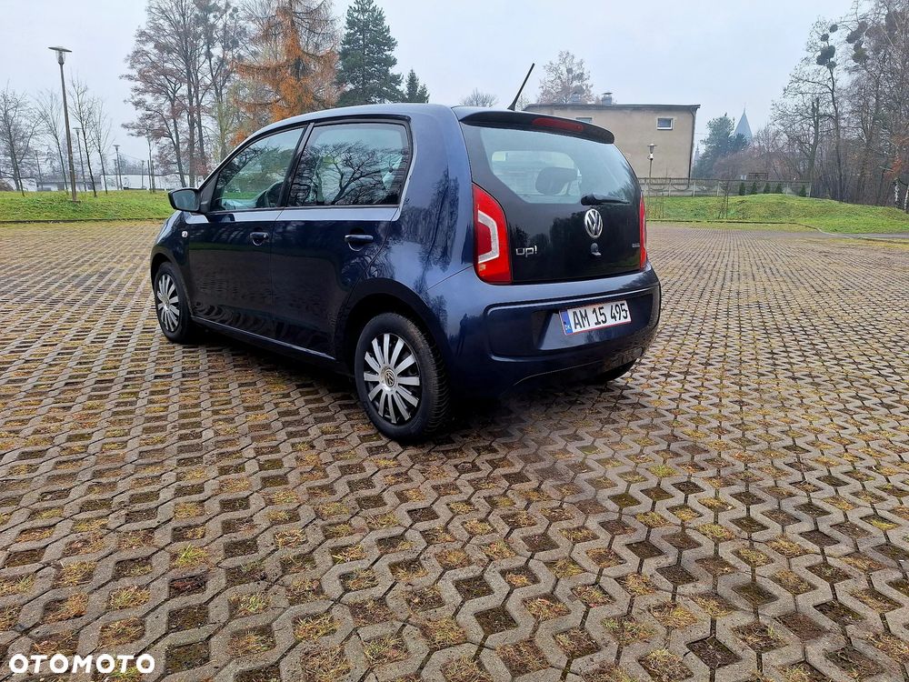 Volkswagen up! United - 7