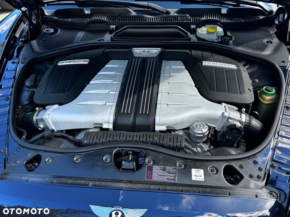 Bentley Flying Spur W12 - 40