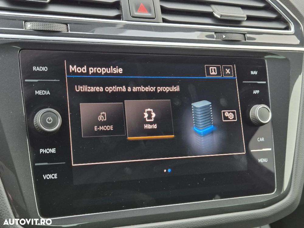 Volkswagen Tiguan 1.4 eHybrid OPF DSG Life - 27