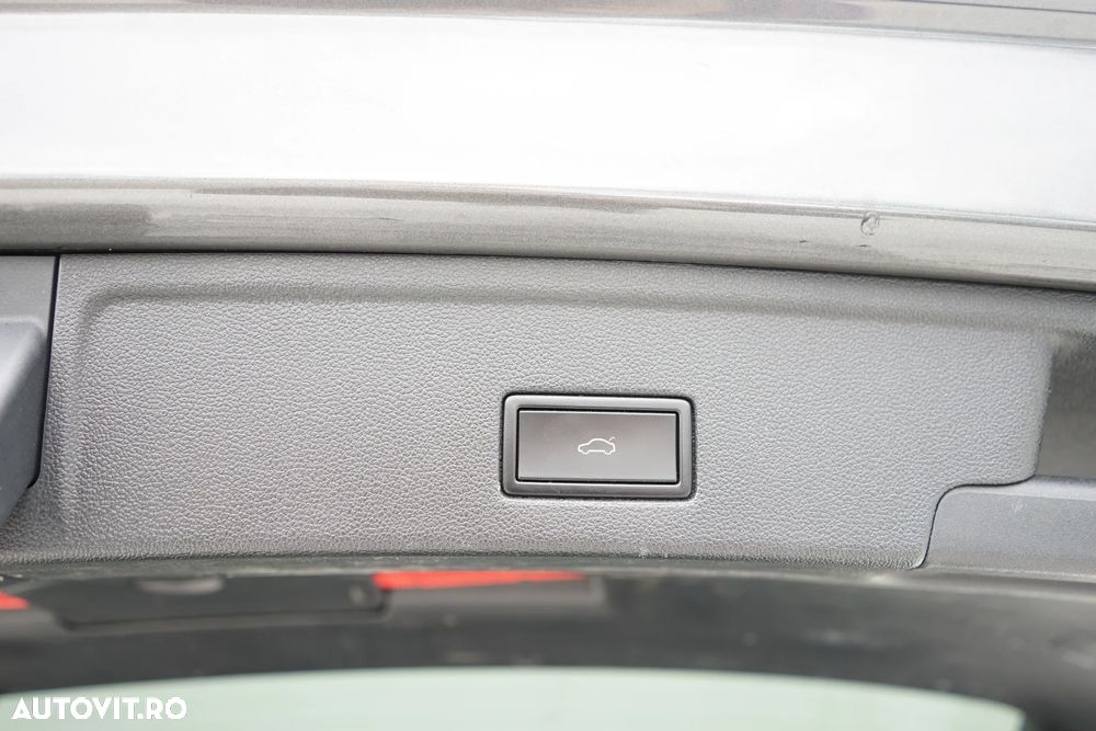 Volkswagen Touareg 3.0 V6 TDI 4Motion DPF Automatik R-Line - 34