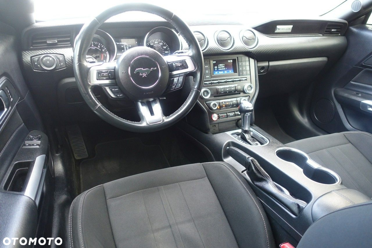 Ford Mustang - 15