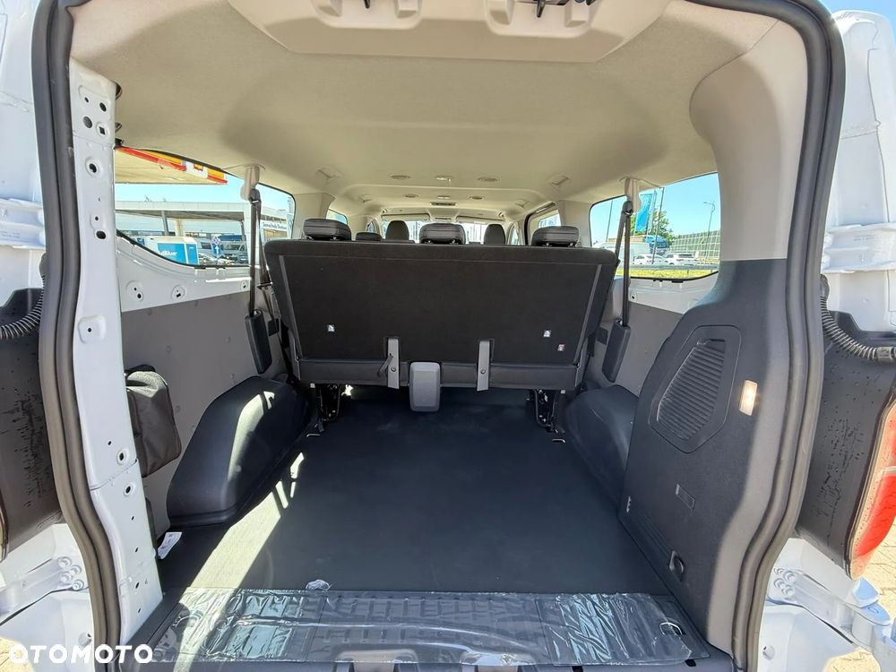 Volkswagen Transporter - 29