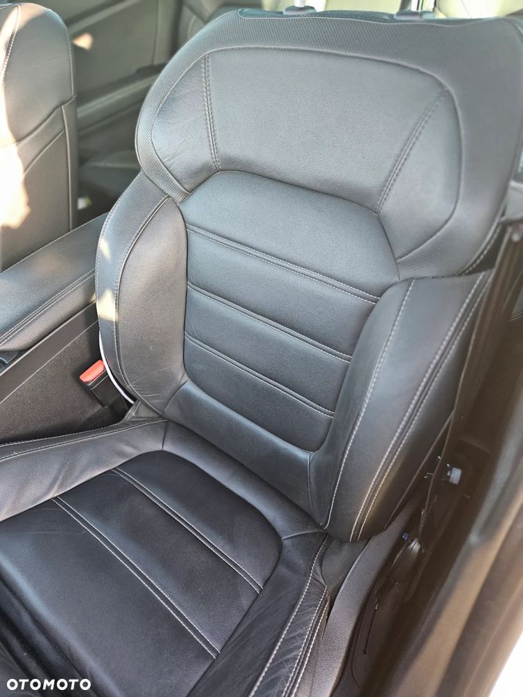 Renault Grand Scenic - 17