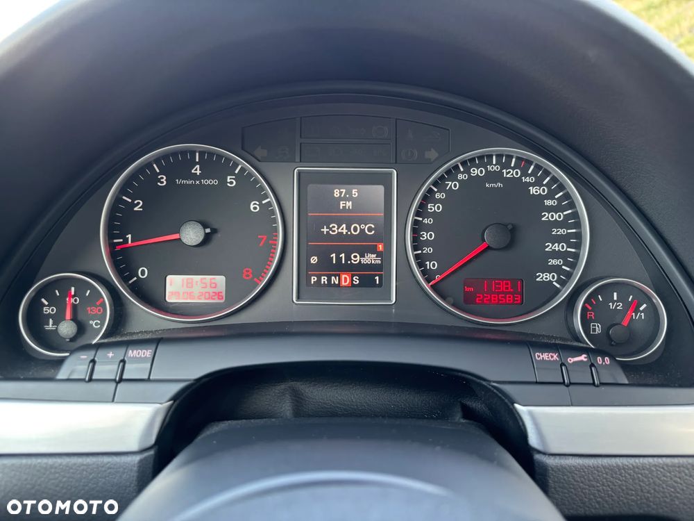 Audi A4 Avant 2.0 T FSI quattro tiptronic - 13