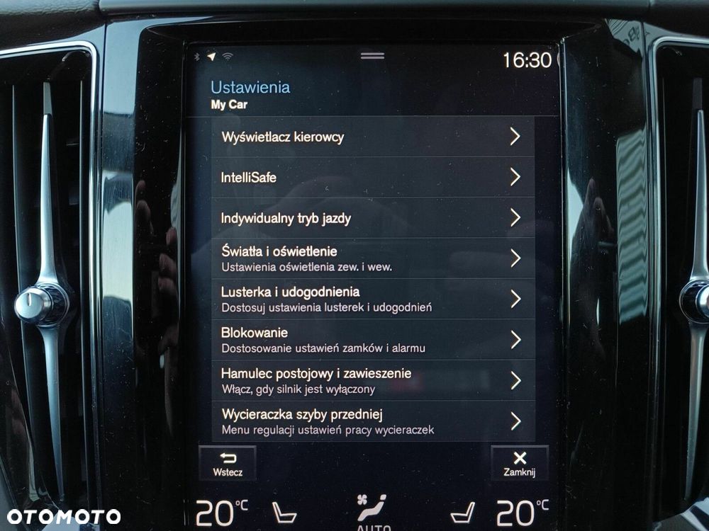 Volvo XC 60 T4 Momentum Pro - 22