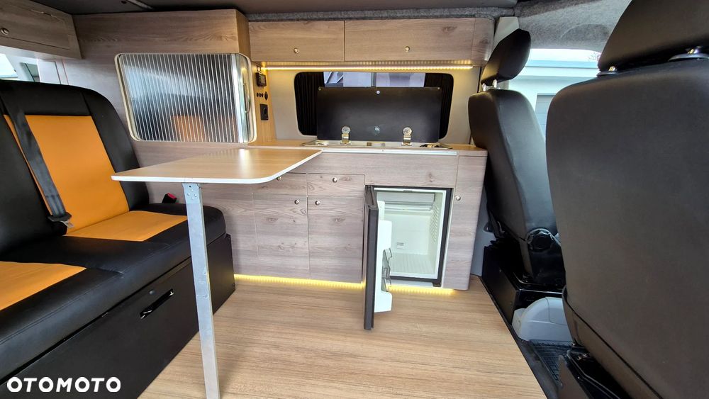 Volkswagen California - 12