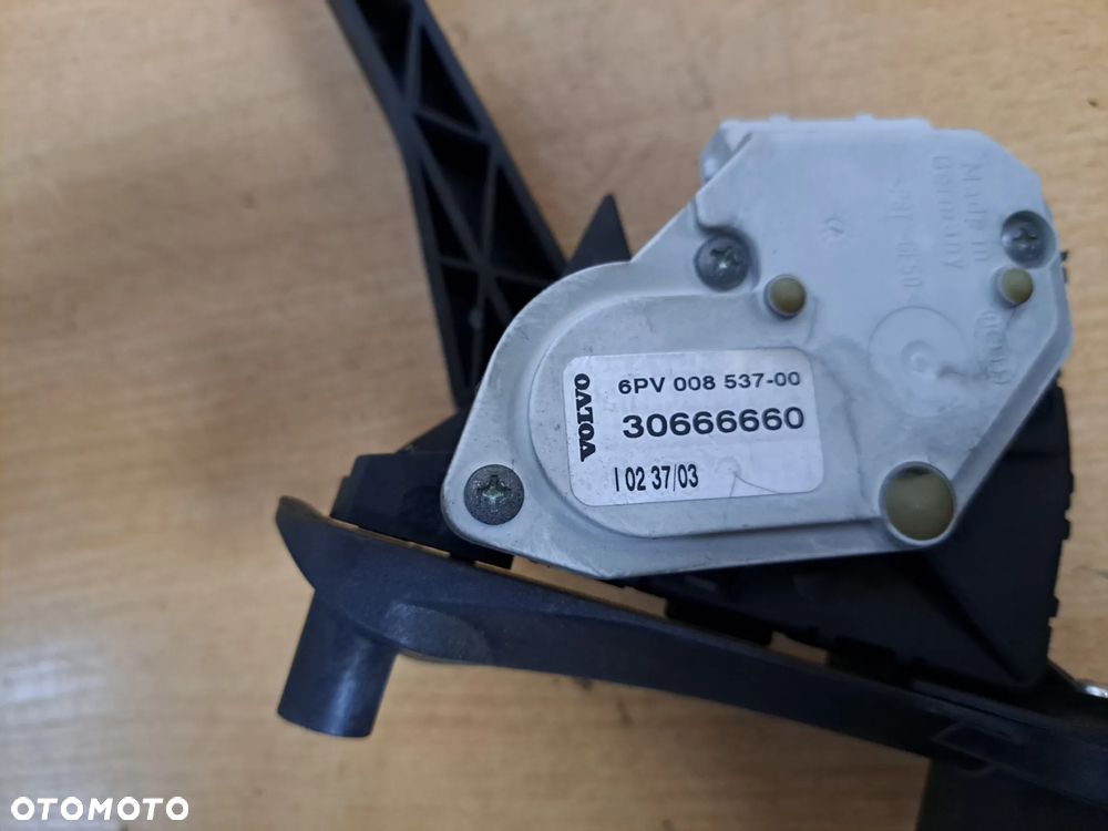 Pedał gazu potencjometr Volvo V70 II  S60 I 30666660 - 2