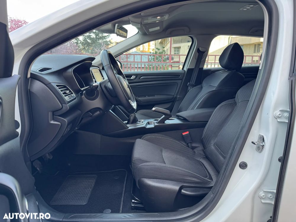 Renault Megane ENERGY dCi 110 LIMITED - 11