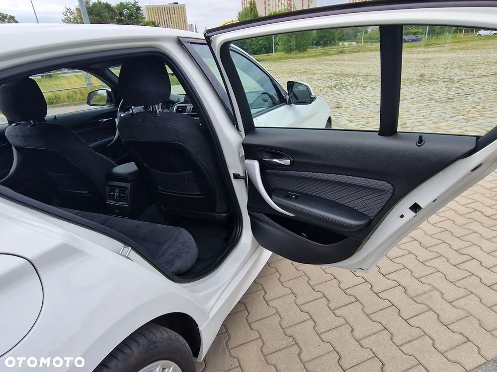 BMW Seria 1 - 38