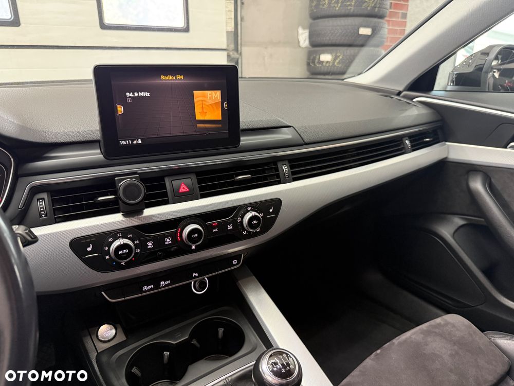 Audi A4 Avant 2.0 TDI ultra sport - 25