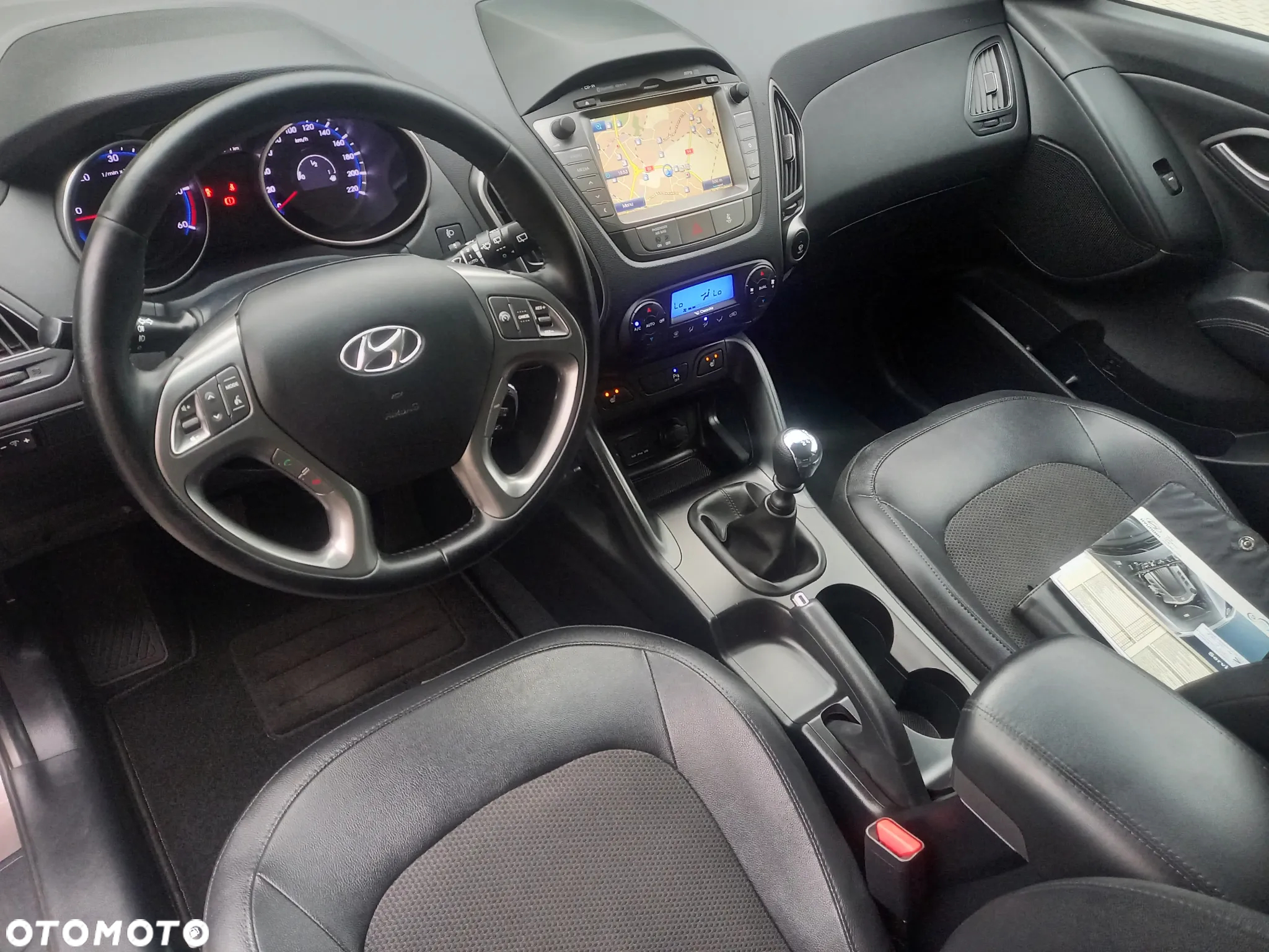 Hyundai ix35 1.7 CRDi Premium 2WD - 14
