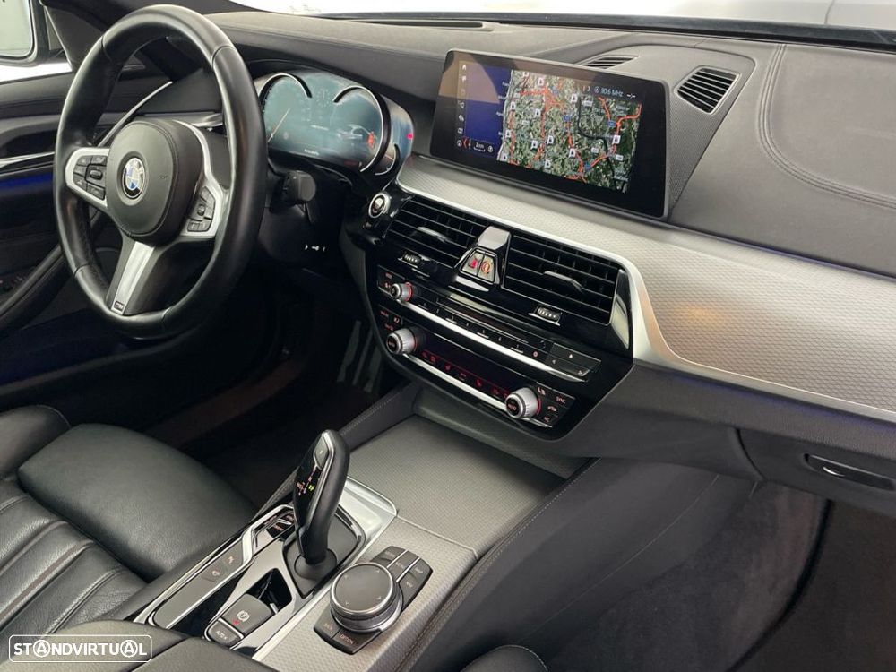 BMW 550 i xDrive Auto - 23