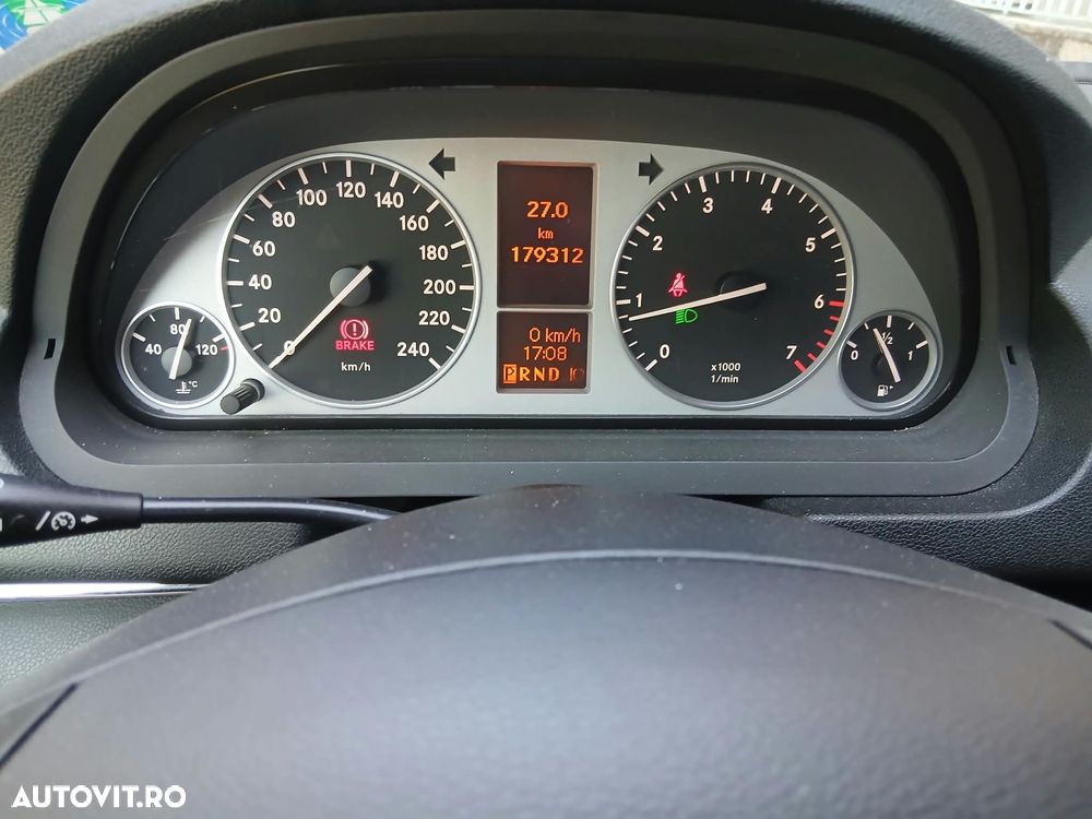 Mercedes-Benz B 200 - 5