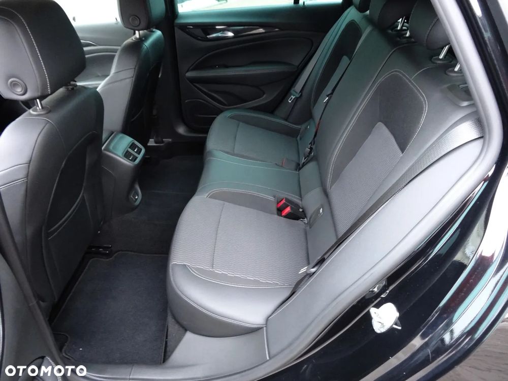 Opel Insignia 2.0 CDTI Business Edition S&S - 24