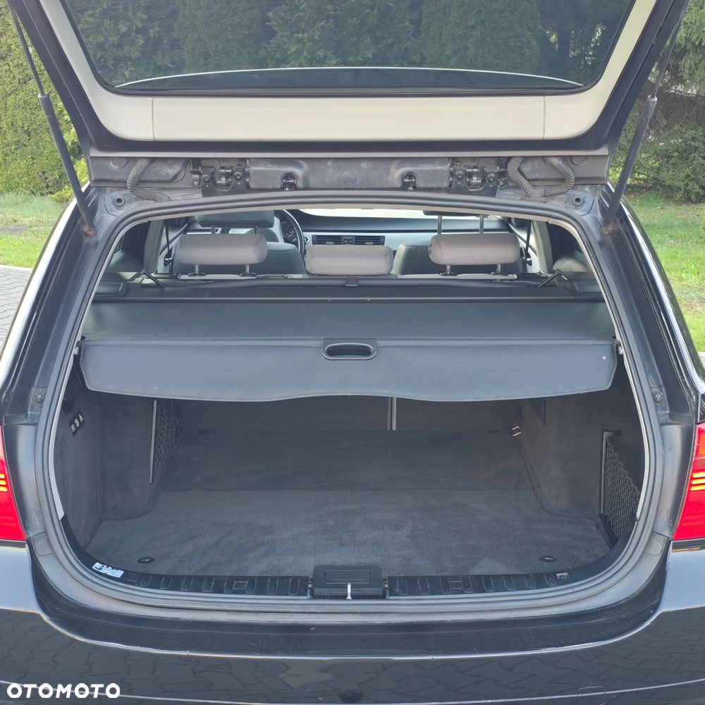 BMW Seria 3 320i Touring - 20
