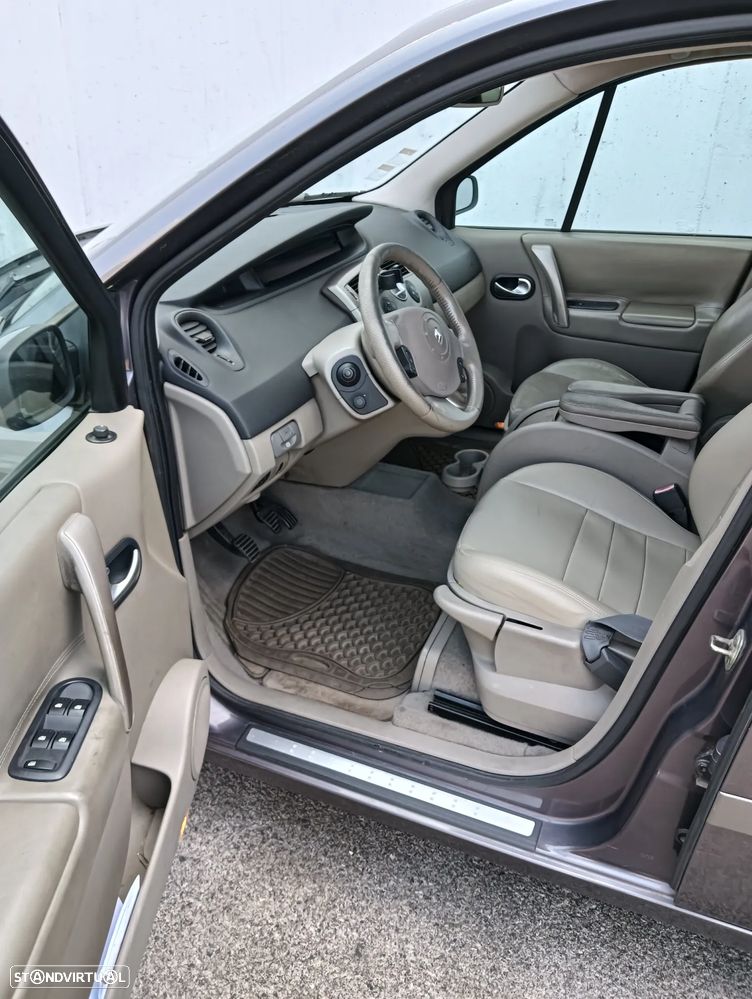 Renault Scénic 1.5 dCi Confort - 7