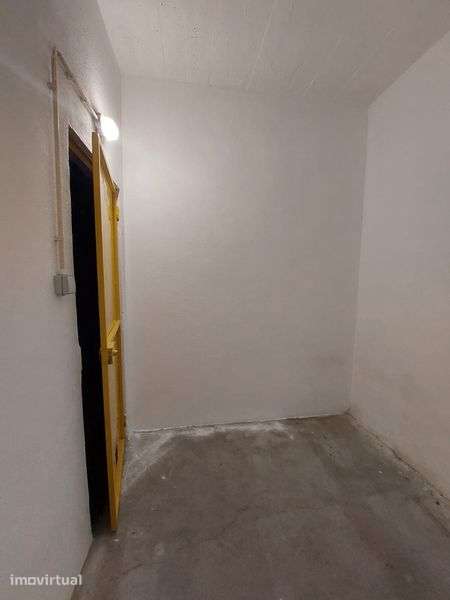 Arrecadação, storage, pequeno armazém, olivais
