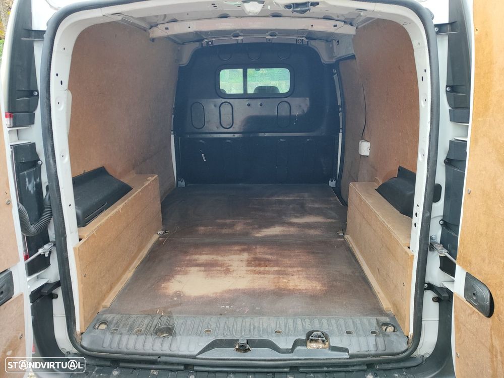 Renault Kangoo 1.5 dCi Business S/S 3L - 6