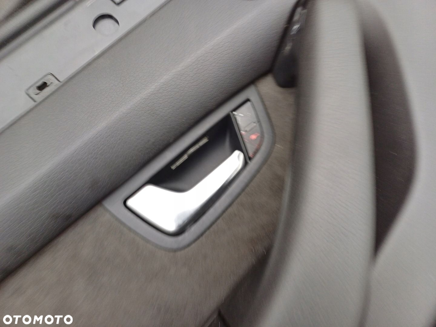 AUDI A8 D3 BOCZKI TAPICERKA PRZÓD TYŁ KOMPLET - 16