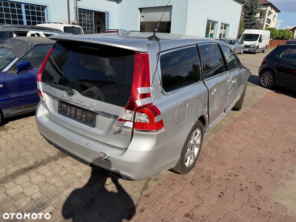 Volvo V70 - 4