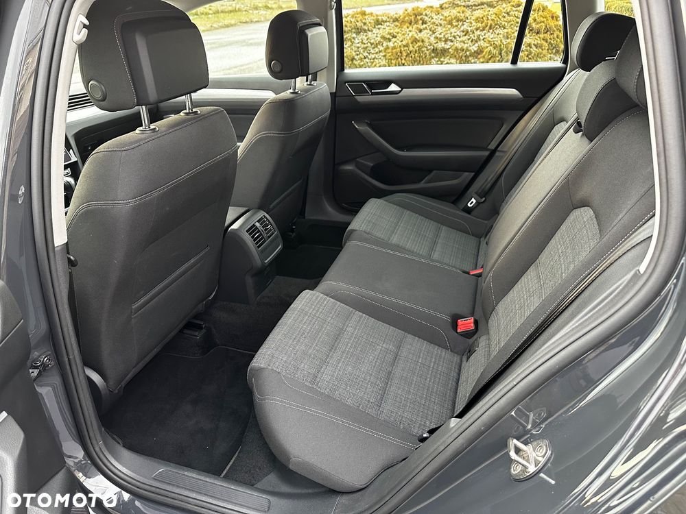 Volkswagen Passat Variant 1.5 TSI EVO Business DSG - 21
