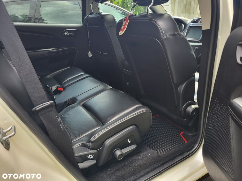 Fiat Freemont 2.0 Multijet 16V DPF Automatik Allrad Cross - 13