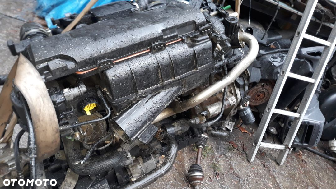 SILNIK Citroen peugeot Ford 1.4 HDI 8HY 10FD37 10fd33 - 7