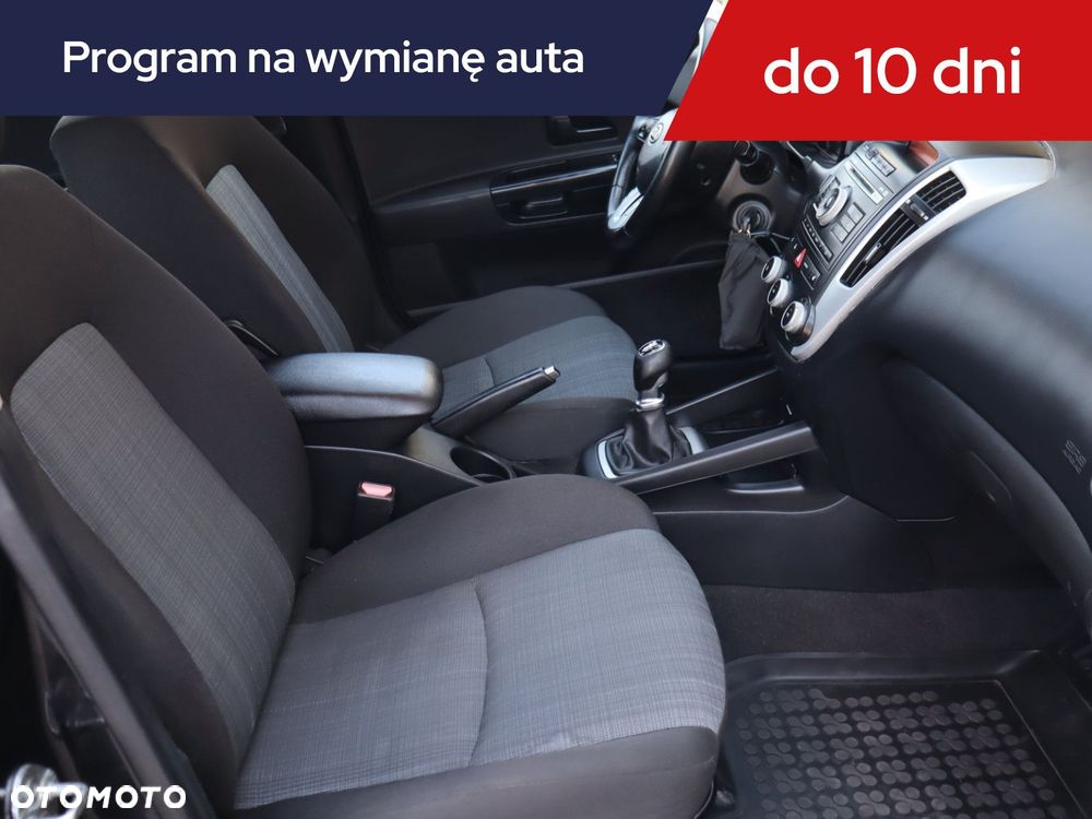 Kia Ceed - 11