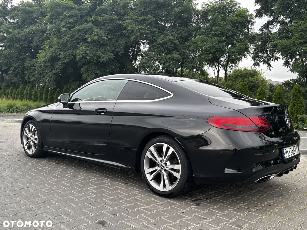 Mercedes-Benz Klasa C 300 7G-TRONIC Edition 1 - 6