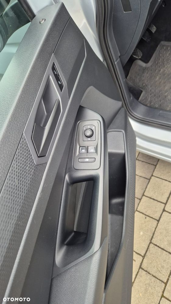 Volkswagen CADDY MAXI - 8