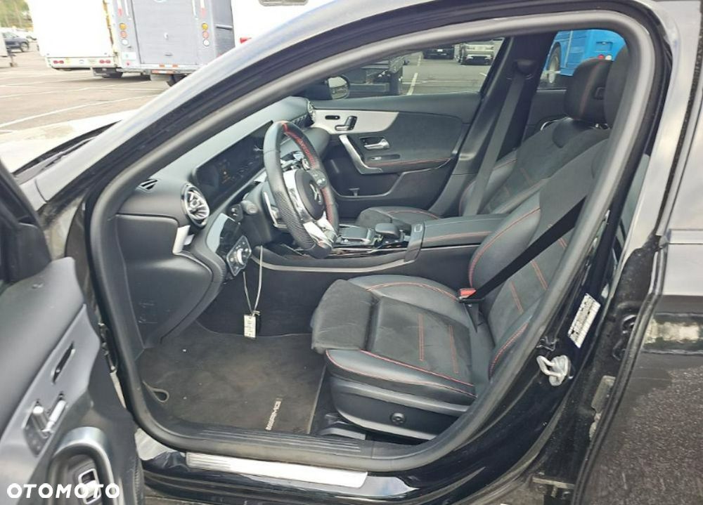 Mercedes-Benz Klasa A 35 AMG 4-Matic 7G-DCT - 6