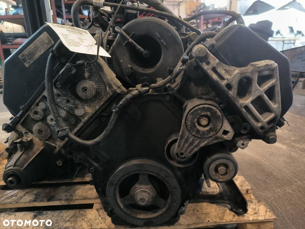 SILNIK KOMPLETNY CADILLAC DTS 4.6 - 9