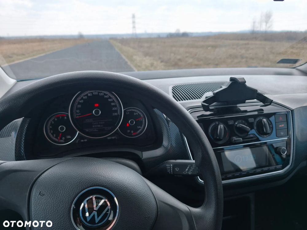 Volkswagen up! 1.0 move - 16