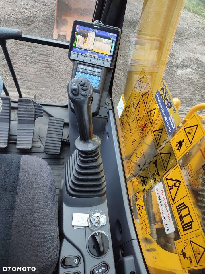 Komatsu PC 210 LC-11 - 38