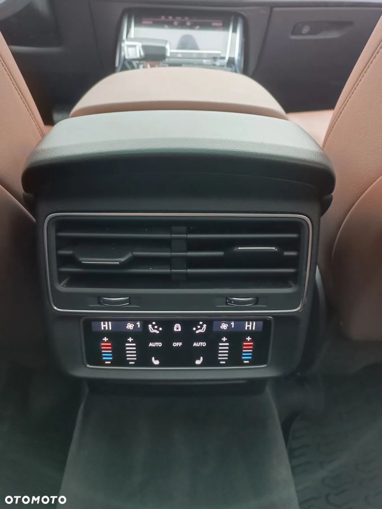 Audi Q8 55 TFSI quattro tiptronic - 18