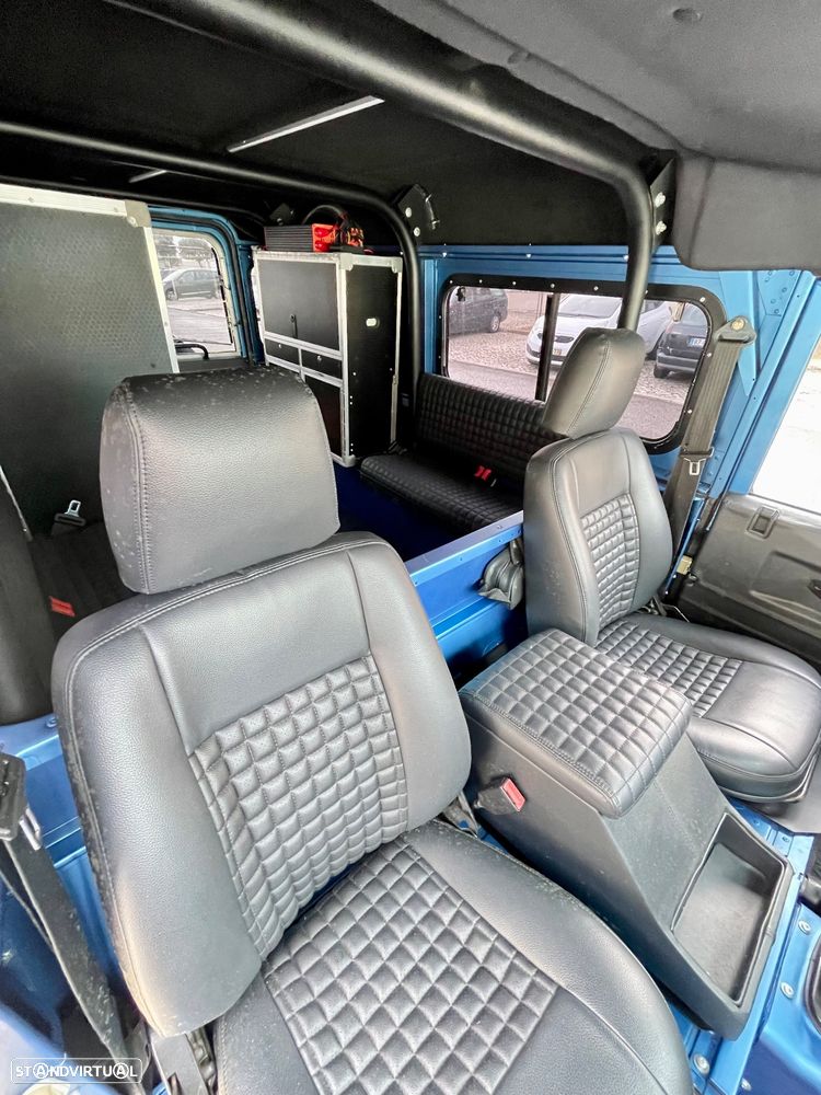 Land Rover Defender 90 2.5 TDi Metal Top - 11