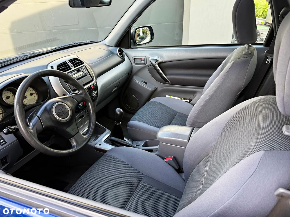Toyota RAV4 4x2 - 4