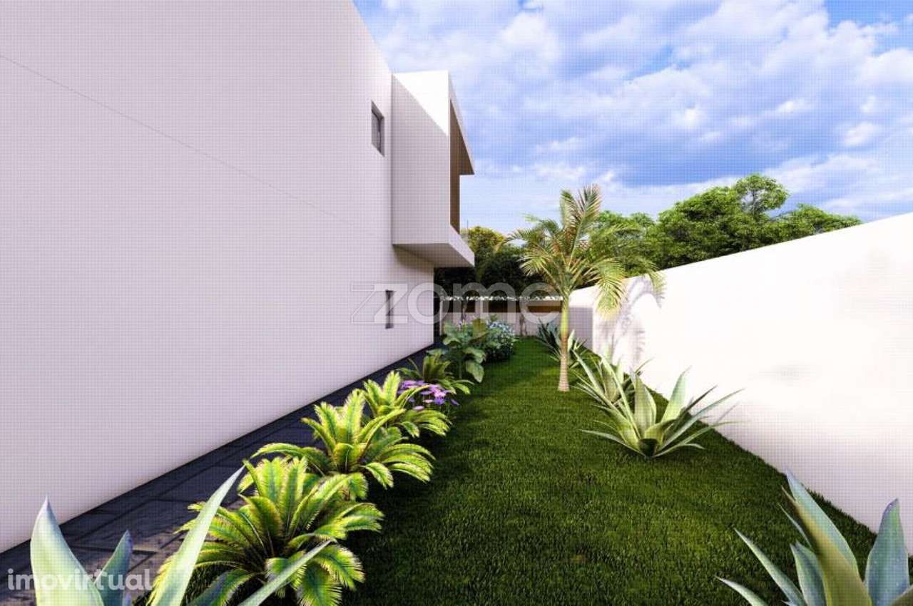 Moradia T4 Isolada - Nova – Piscina – Garagem - Grande imagem: 2/16