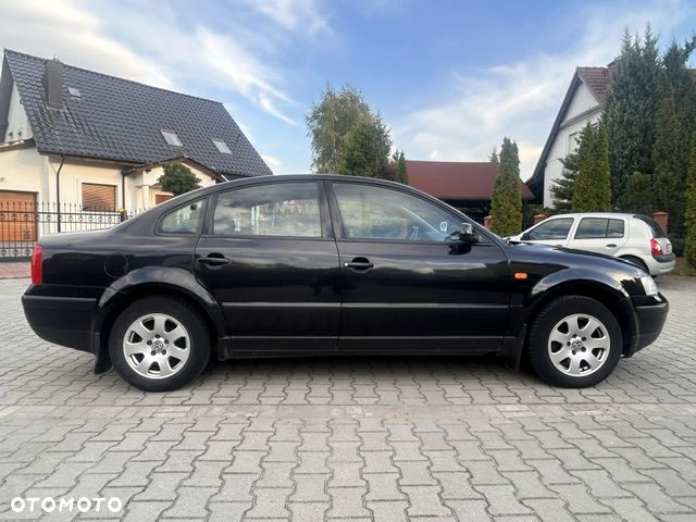 Volkswagen Passat - 6