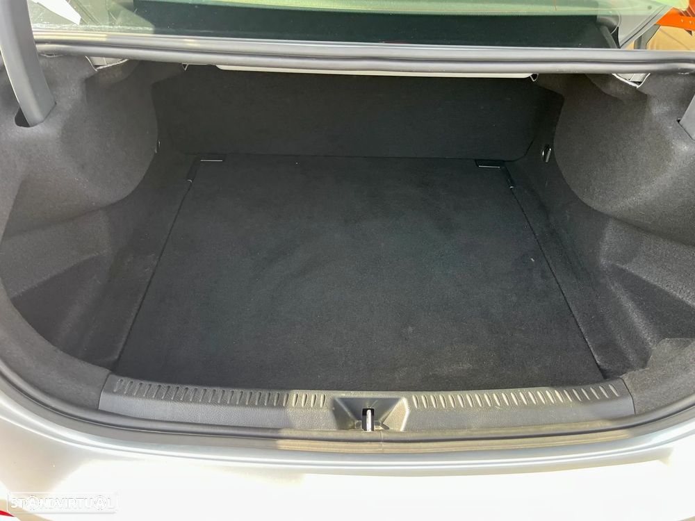 Mercedes-Benz A 180 d 7G-DCT Progressive - 16
