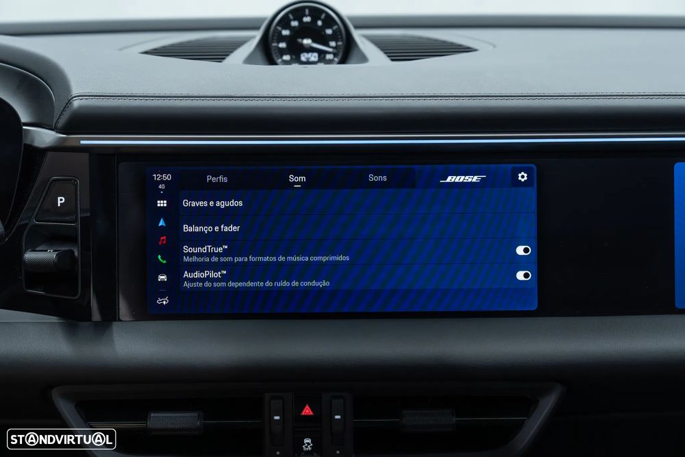 Porsche Macan Electric 4 - 50