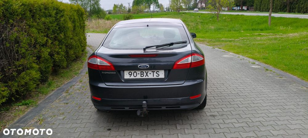 Ford Mondeo 2.0 Ambiente - 16