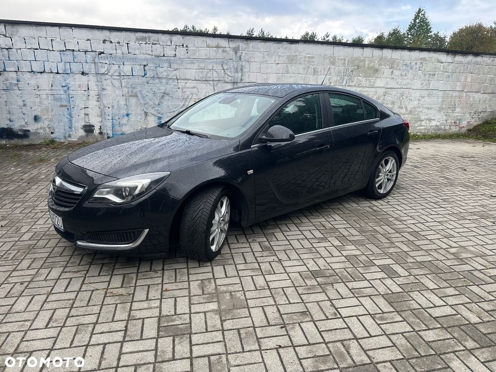 Opel Insignia - 1
