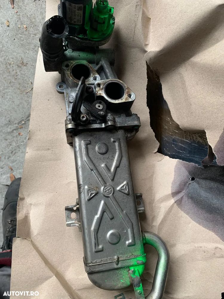 Racitor de gaze cu EGR 03L103469R 2.0 diesel Volkswagen,  Skoda,  Seat,  Audi  2013 - 1