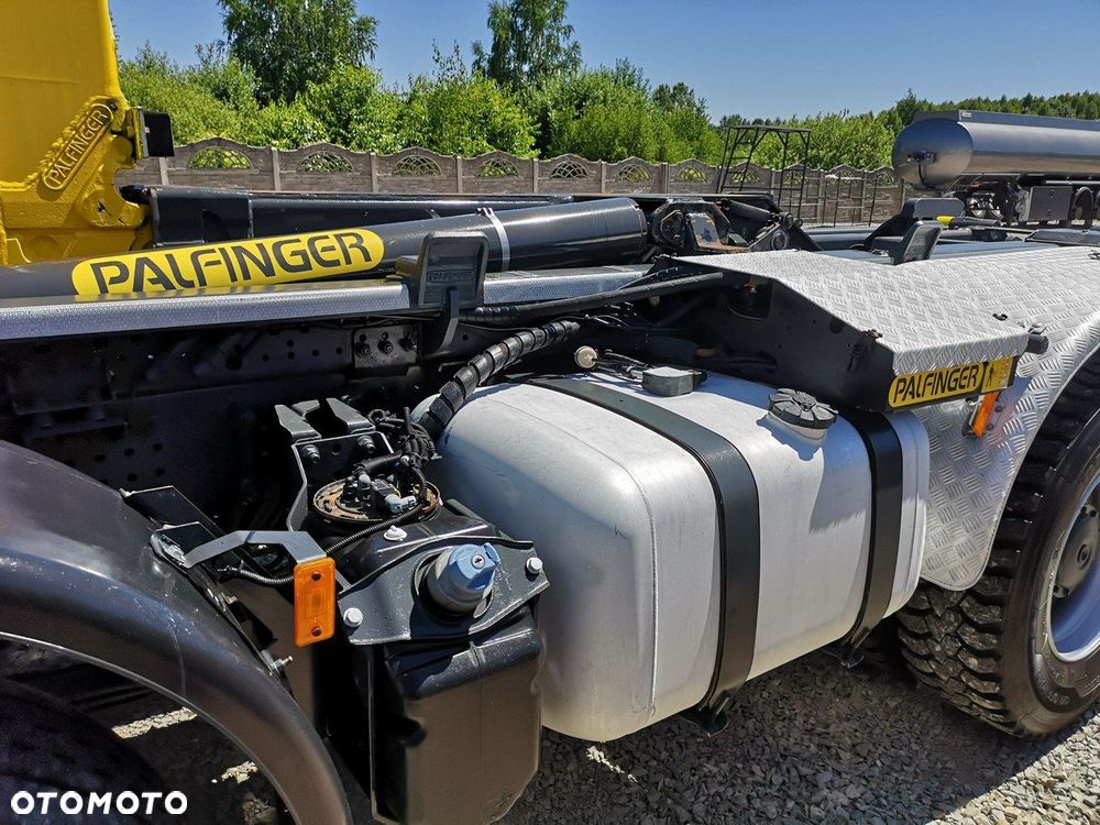 Mercedes-Benz Arocs 3251 Hakowiec 8x4 Palfinger Manual Euro 6 Niski Przebieg! - 23