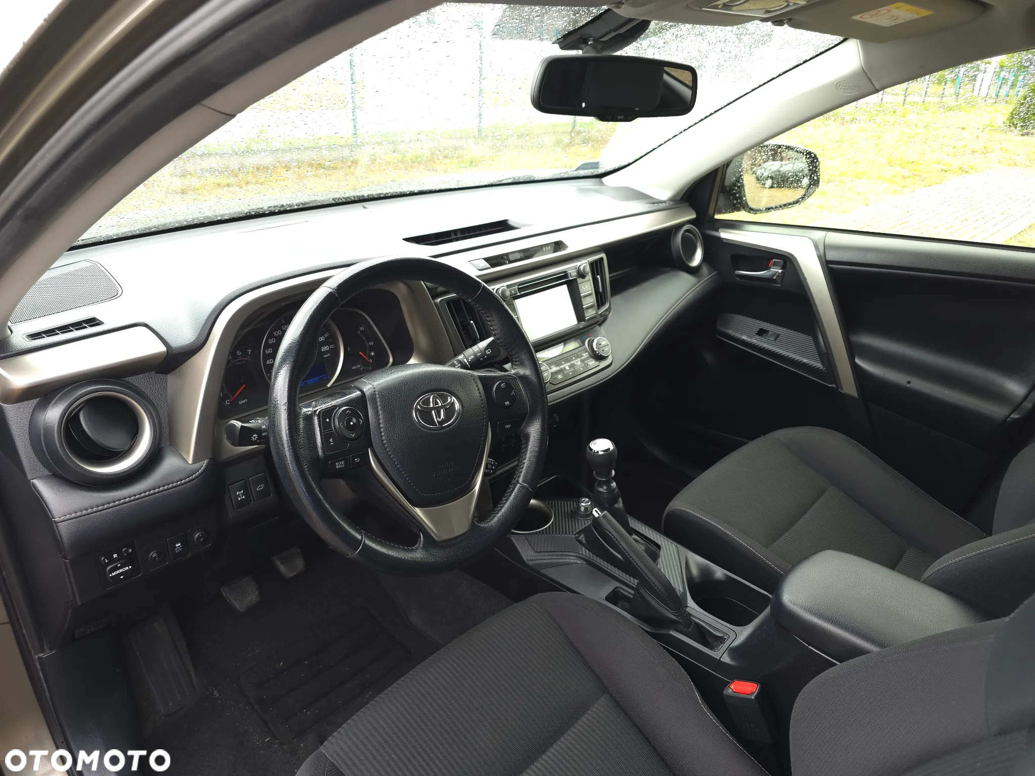 Toyota RAV4 2.0 D-4D Premium - 19